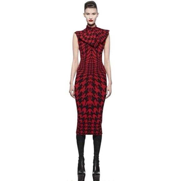Alexander McQueen Dresses & Skirts - Super RARE F/W 2009 Iconic Alexander McQueen Horn Of Plenty Print Knit Dress XL